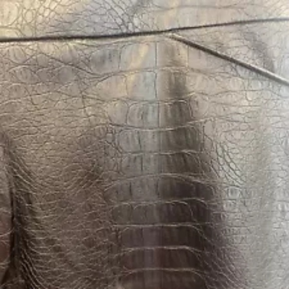 NWT Versona Women's Faux  Vegan Leather Pants Textured Pull-On Size 14 (704) - Picture 3 of 6